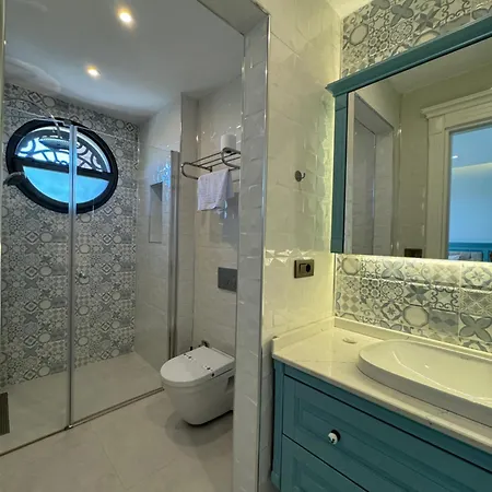 Cunda Inn Hotel